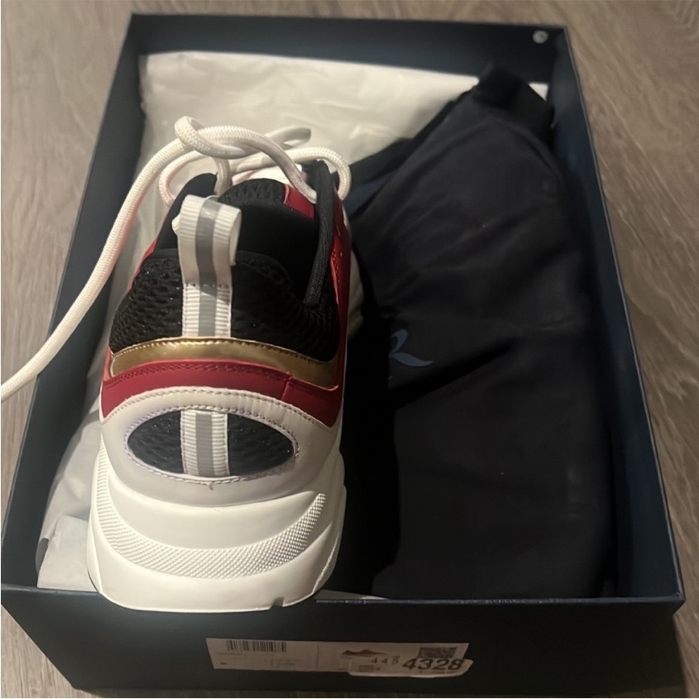 Christian Dior Stylish Red and Gold Sneakers - Picture 5 of 6